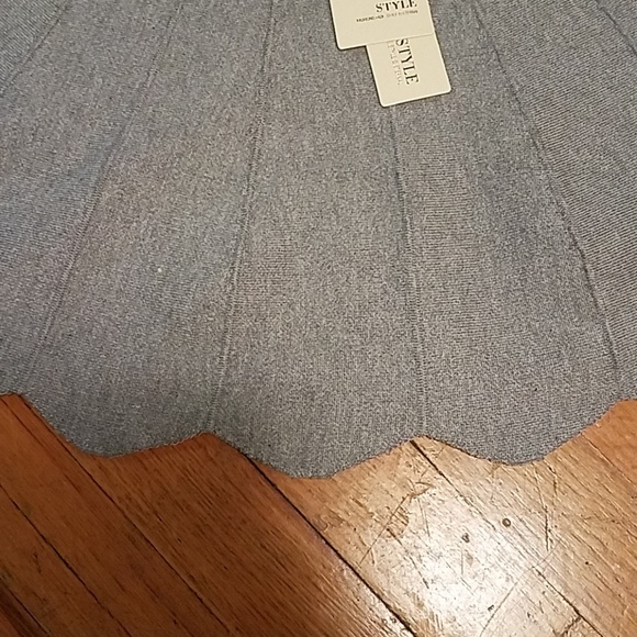 SOLD Fabulous Mini Circle Skirt - Picture 4 of 8